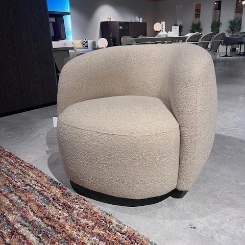 Joli Olivo lounge fauteuil in zachte beige stof - 1